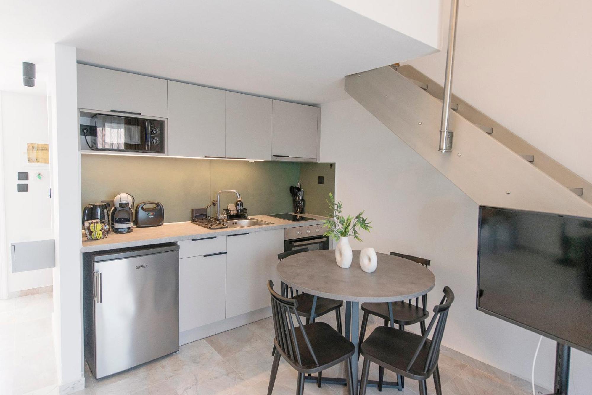 Armonia Seaside Lofts *